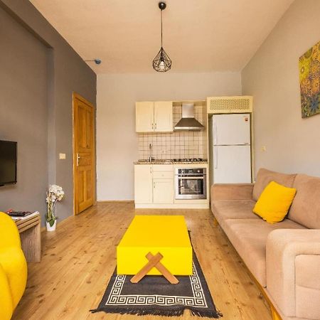 Old Town Deluxe Flats Aparthotel Анталия Екстериор снимка