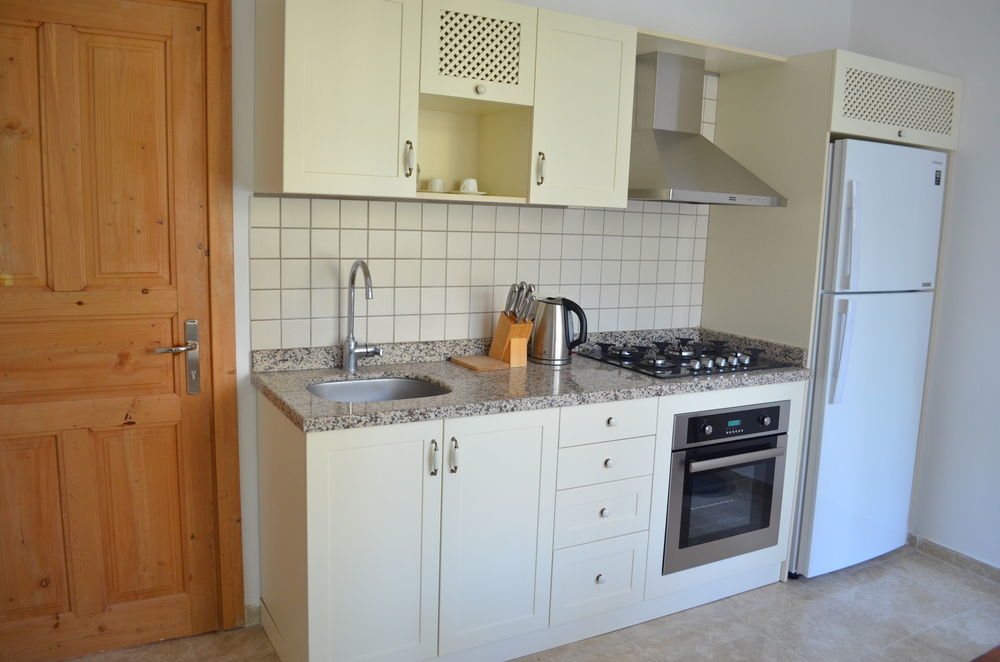Old Town Deluxe Flats Aparthotel Анталия Екстериор снимка