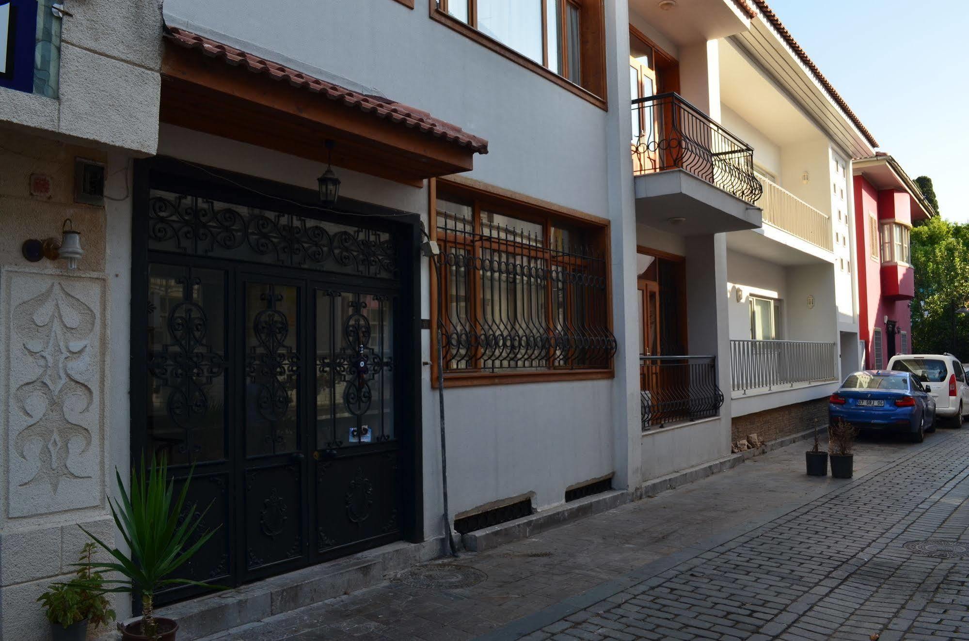 Old Town Deluxe Flats Aparthotel Анталия Екстериор снимка
