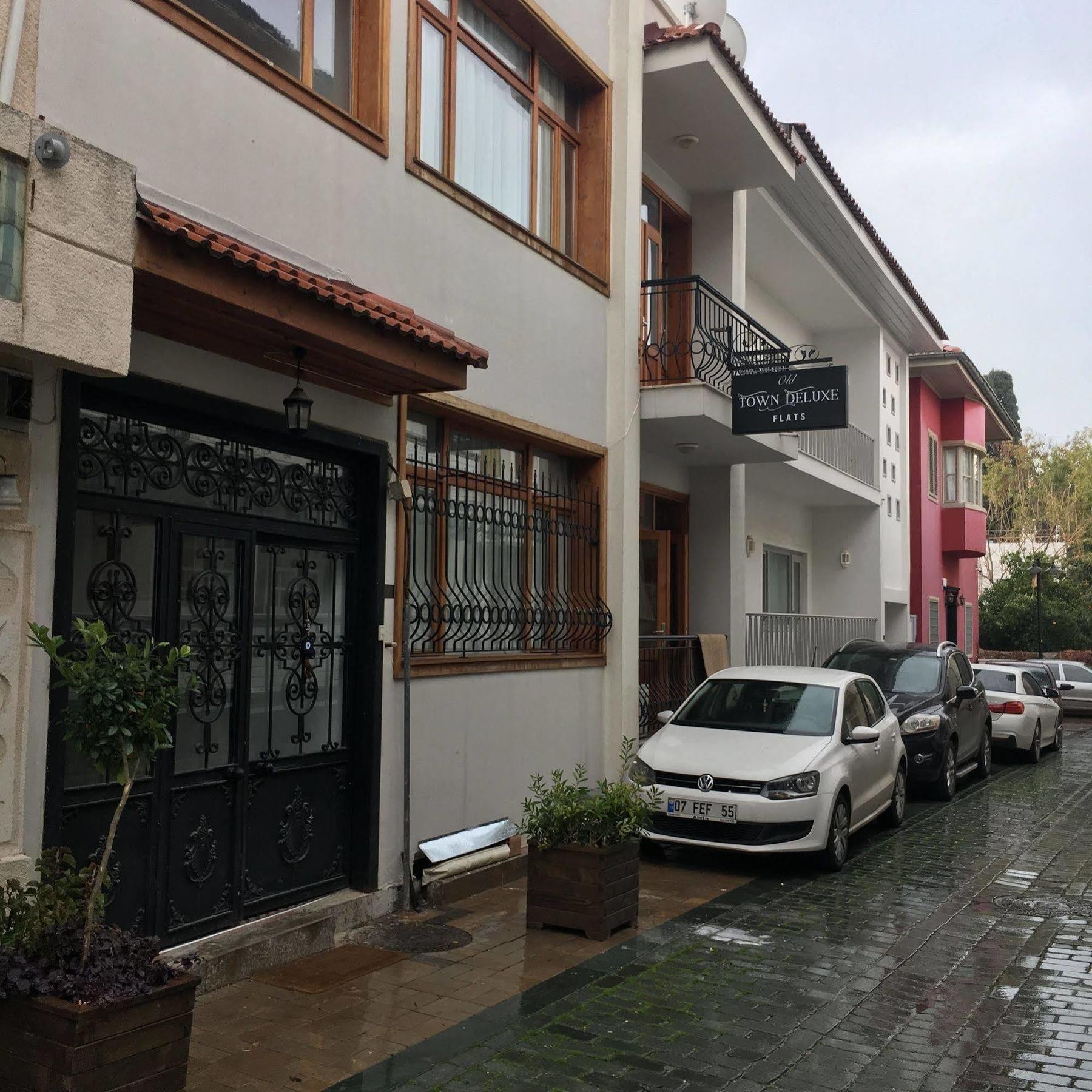 Old Town Deluxe Flats Aparthotel Анталия Екстериор снимка