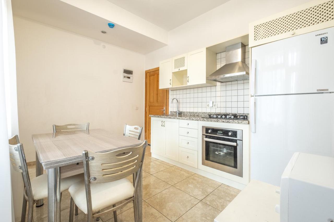 Old Town Deluxe Flats Aparthotel Анталия Екстериор снимка