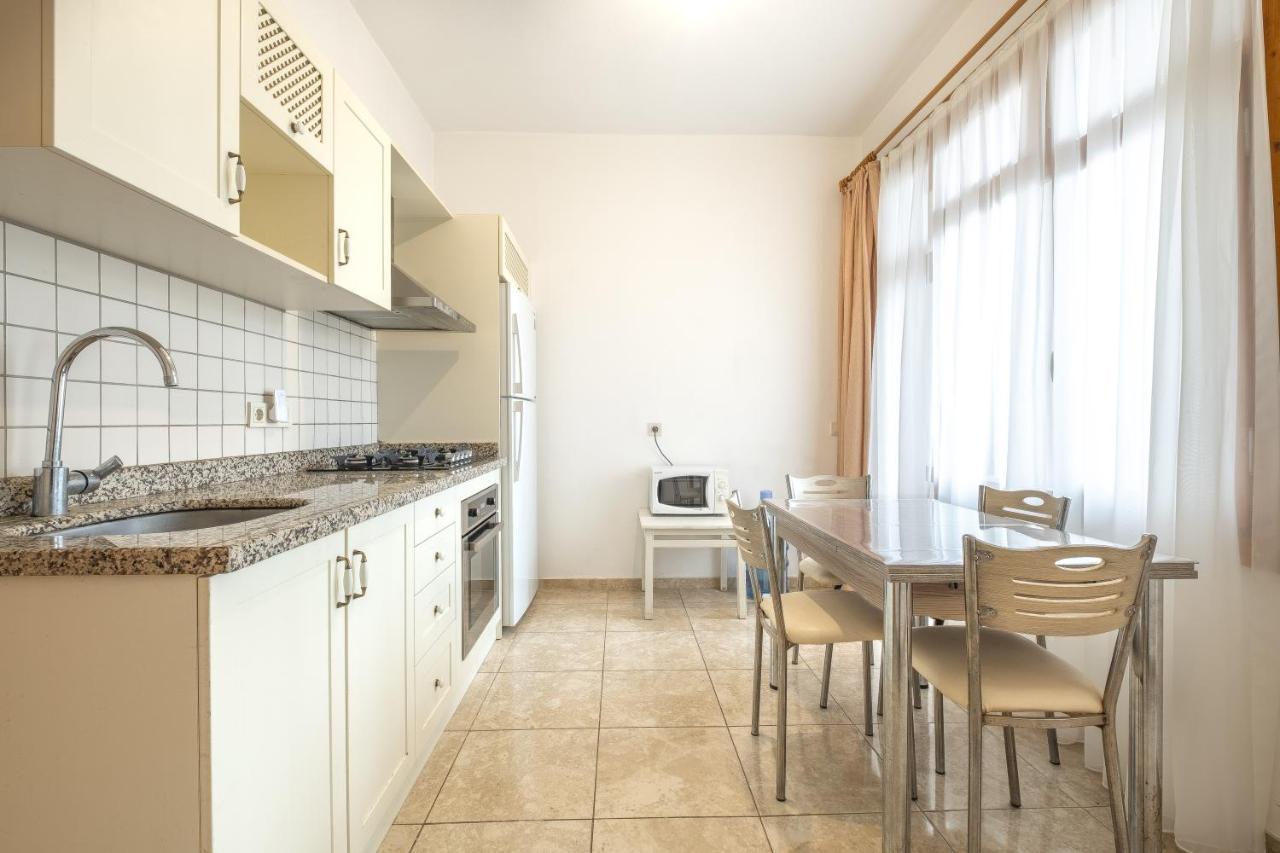 Old Town Deluxe Flats Aparthotel Анталия Екстериор снимка